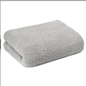 Kashwere 70” x 52” blanket grey